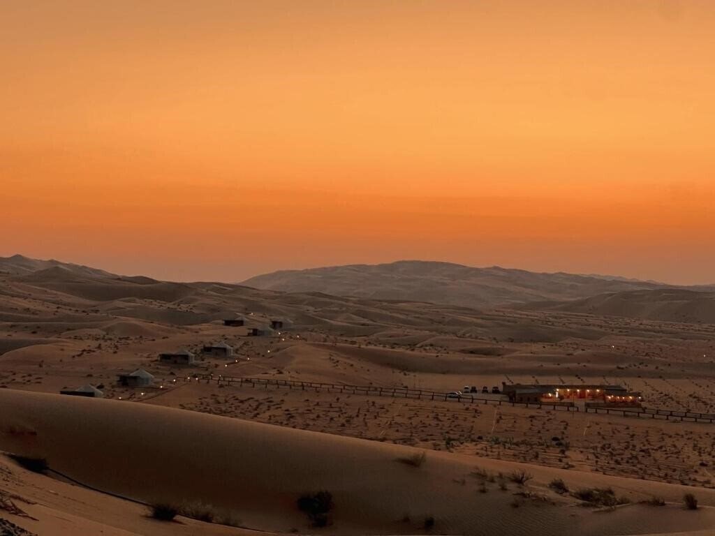 Отель Liwa Nights 3*