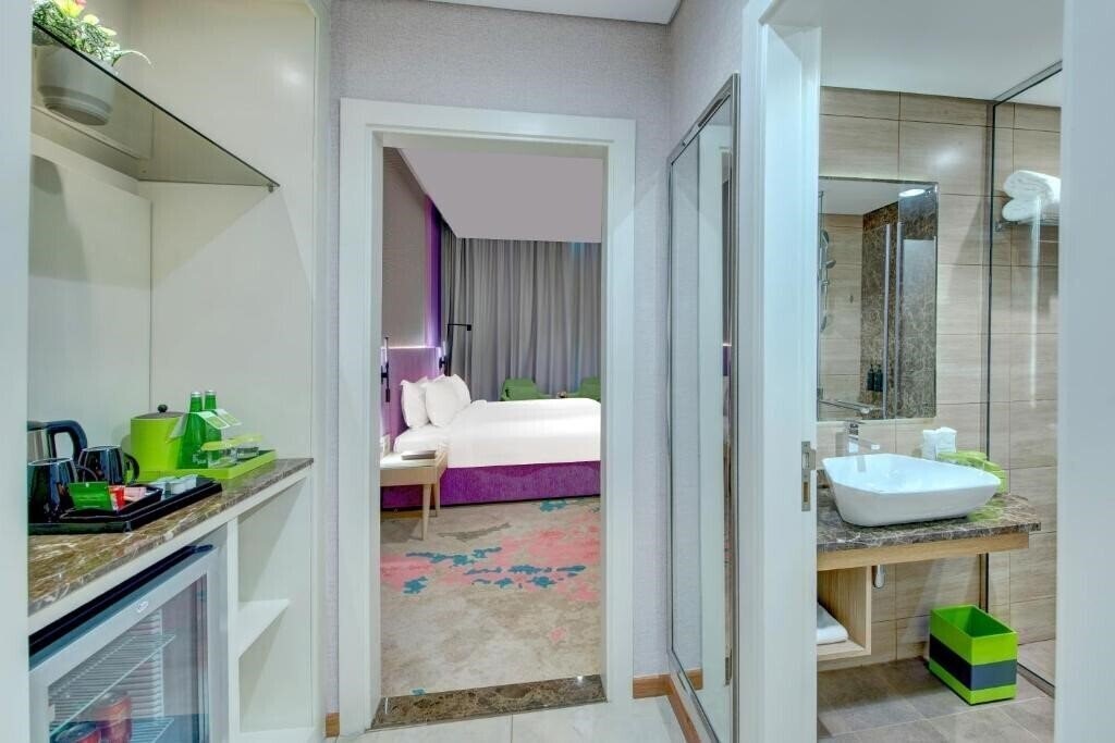 Фотографія La Quinta by Wyndham Abu Dhabi Al Wahda 4*