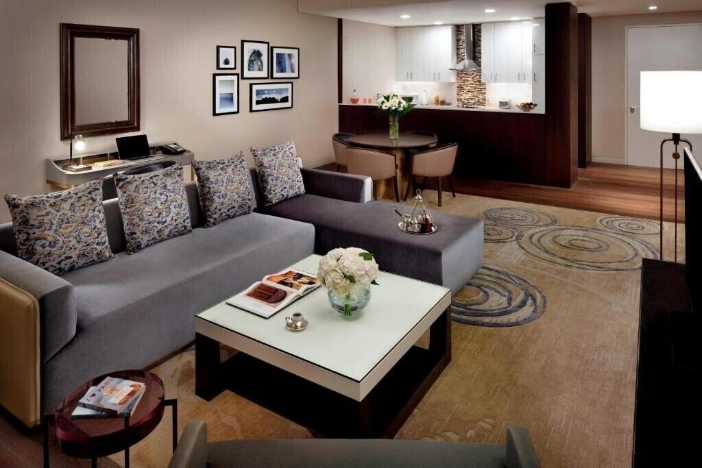 Фото Marriott Executive Apartments Downtown Abu Dhabi 4*
