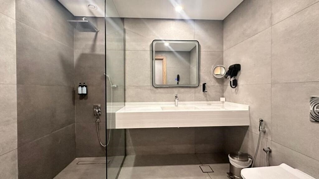 Фото Grand Continental Hotel 3*