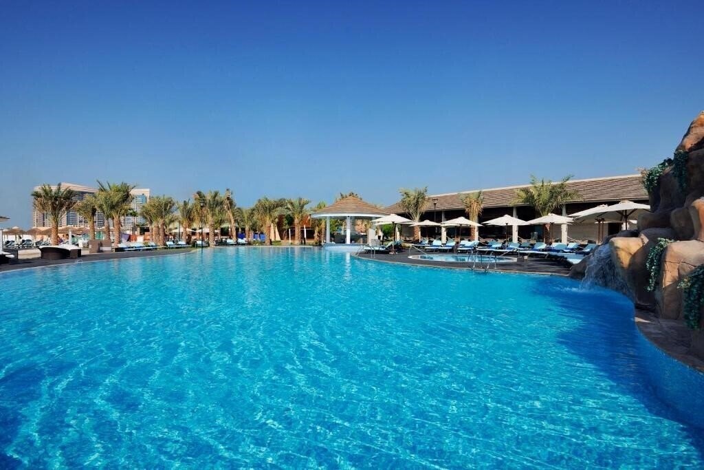 Готель Intercontinental Abu Dhabi 5*