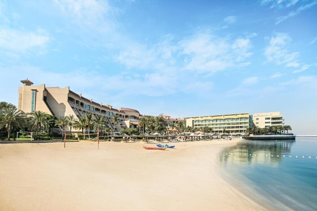 Готель Al Raha Beach Resort & SPA 5*
