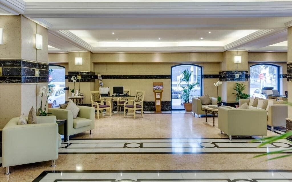 Изображение Novel Hotel City Center (ex. Mercure Abu Dhabi Centre Hotel) 4*
