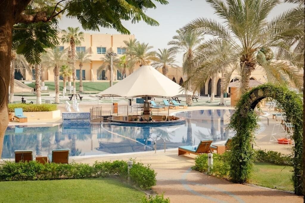 Изображение Mafraq Hotel Abu Dhabi 4*