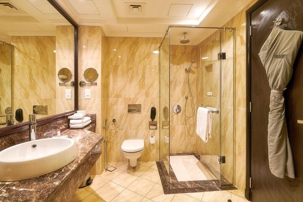 Фотографія Bahi Ajman Palace Hotel (ex. The Ajman Palace) 5*