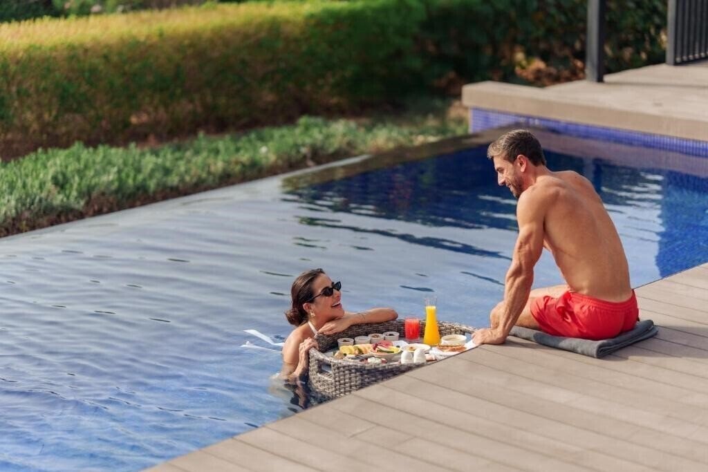 Фото Al Zorah Beach Resort 5*