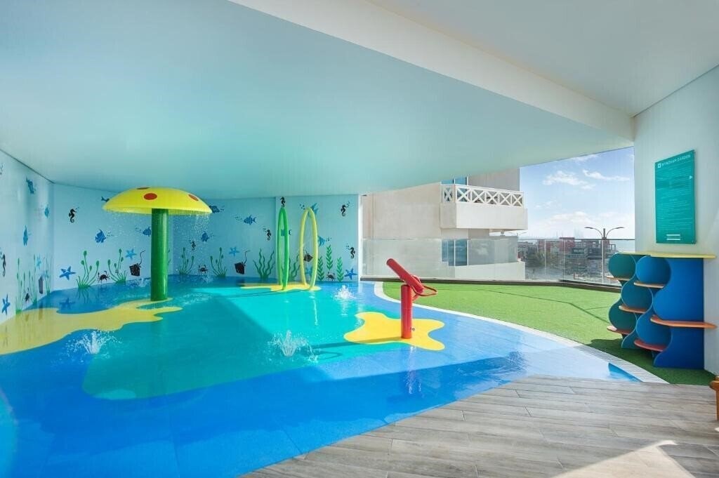 Фотографія Wyndham Garden Ajman Corniche 4*