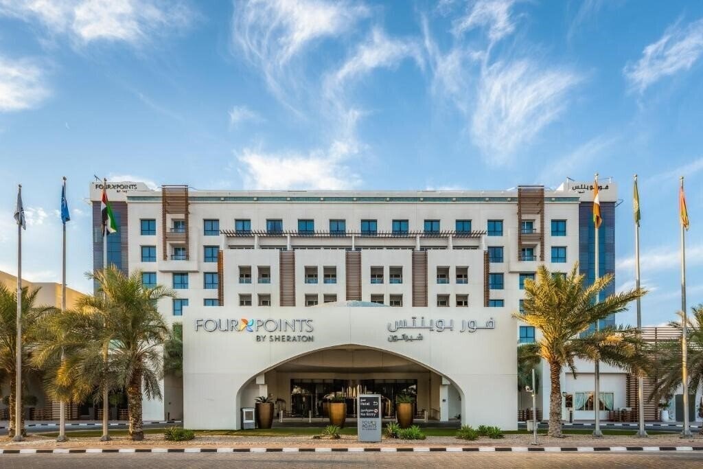 Готель Four Points by Sheraton Al Ain (ex. Hili Rayhaan by Rotana) 5*