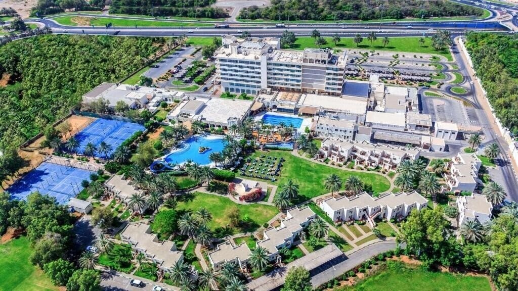Фото Radisson Blu Hotel Al Ain 4*