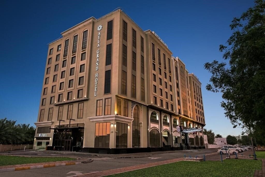 Готель Ayla Grand Hotel 5*