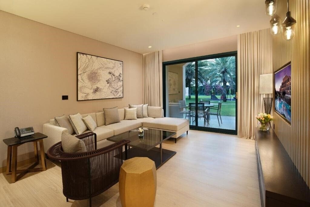 Фотографія Al Ain Rotana 5*