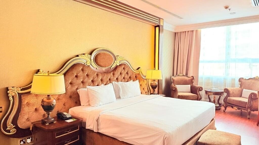 Отель Grand Excelsior Al Barsha Dubai 4*