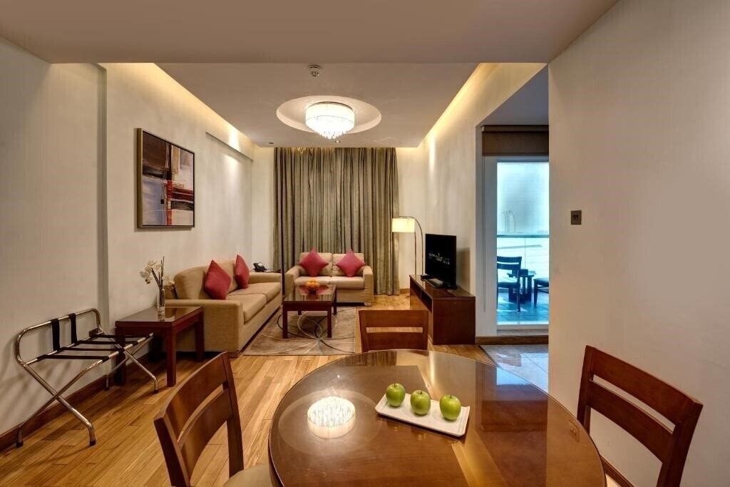 Фотографія Rose Park Hotel Al Barsha 4*