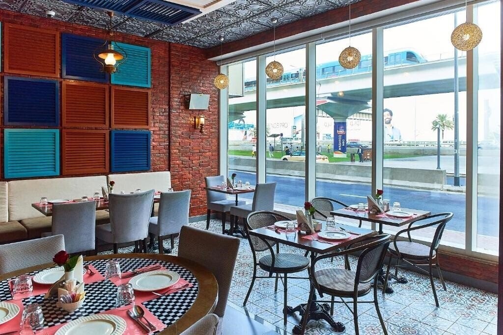 Зображення Rose Park Hotel Al Barsha 4*