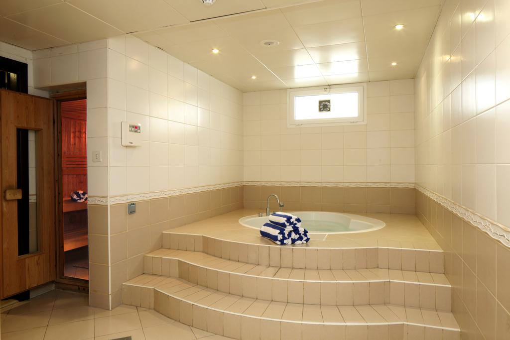 Фото Avari Hotel Apartments Al Barsha 3*