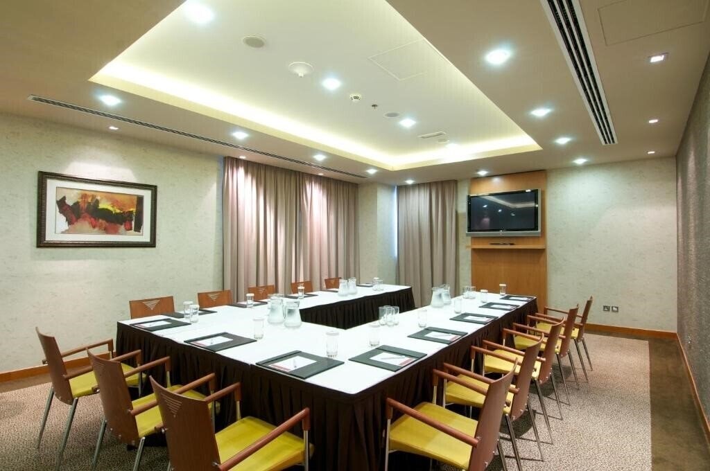 Изображение Carlton Al Barsha 4*