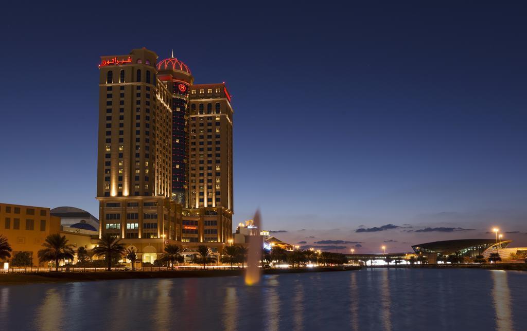 Готель Sheraton Mall Of The Emirates 5*