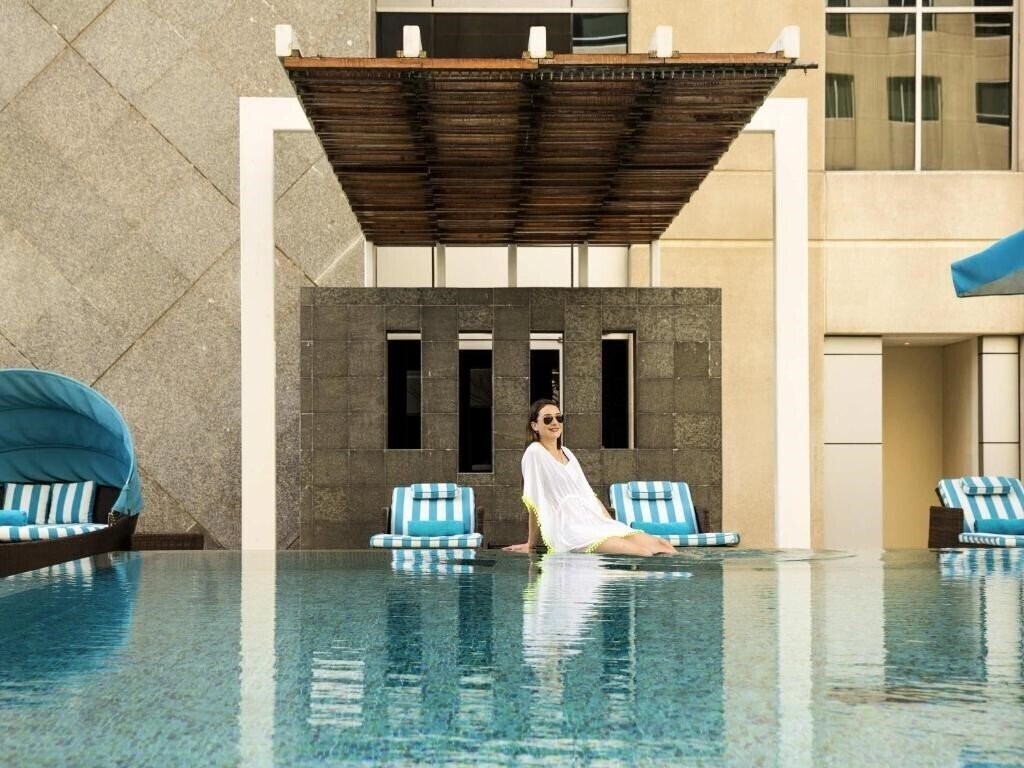 Готель Novotel Deira Creekside 4*