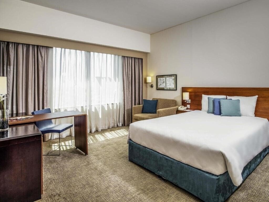 Фото Novotel Deira Creekside 4*