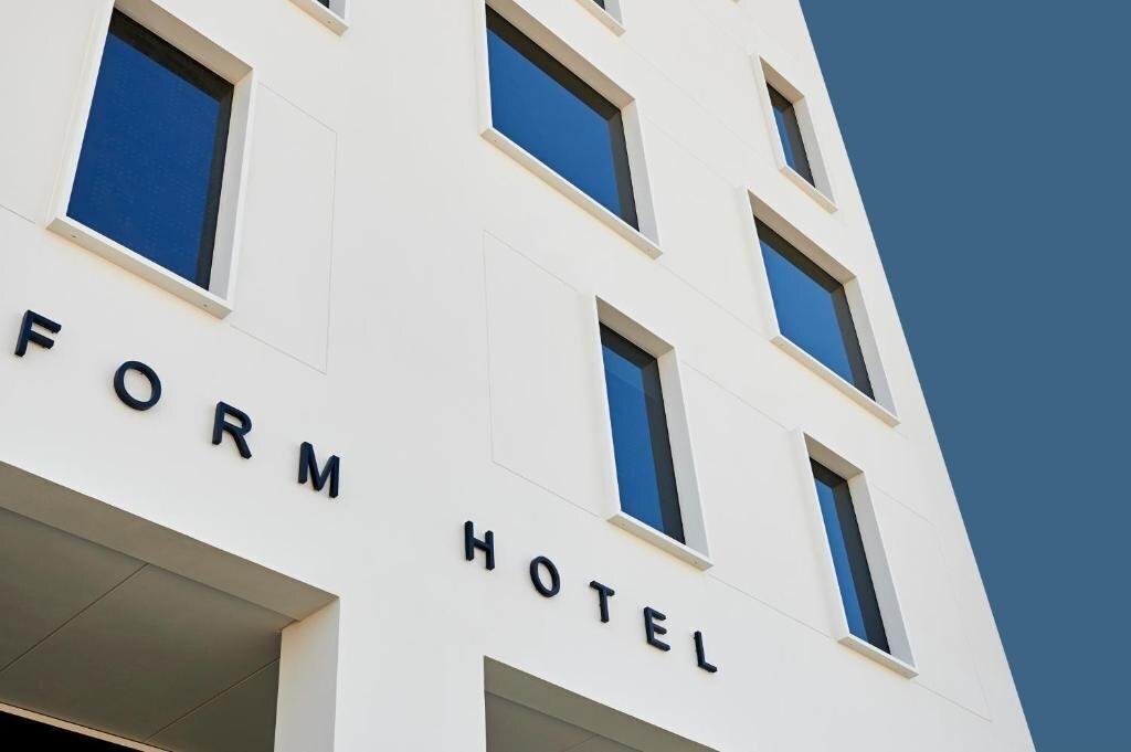 Готель Form Hotel 4*