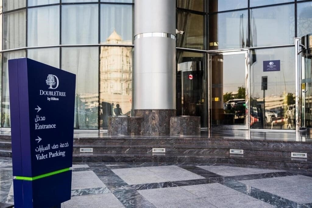 Картинка DoubleTree by Hilton Dubai Port Saeed 4*