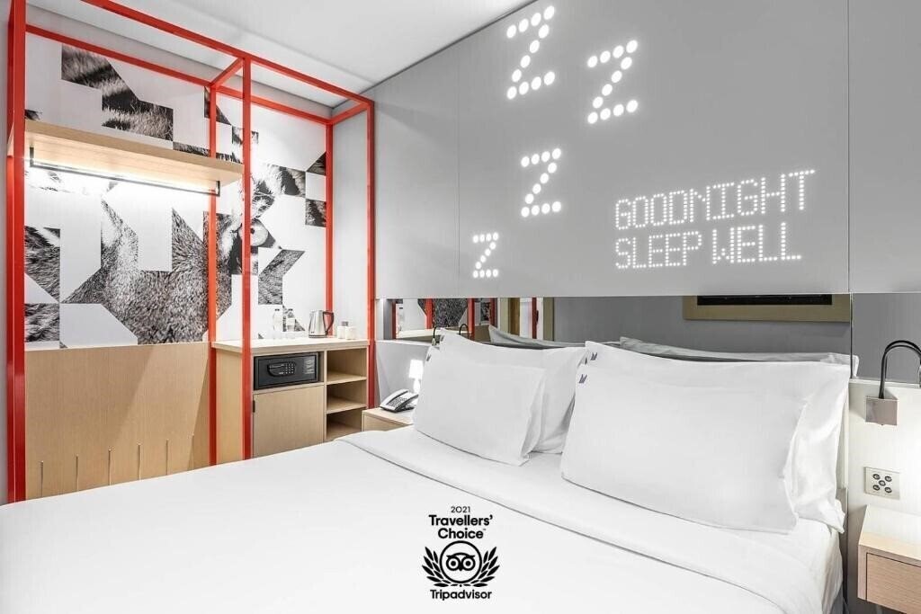 Отель Studio M Arabian Plaza 3*