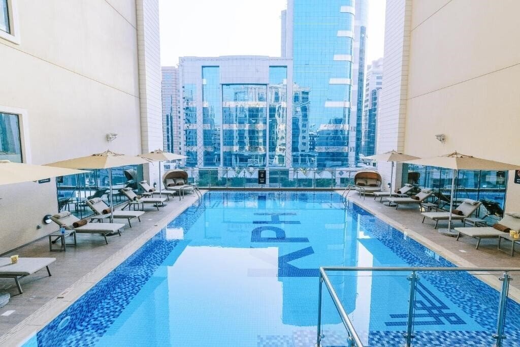 Изображение Khalidia Palace Hotel Dubai 5*