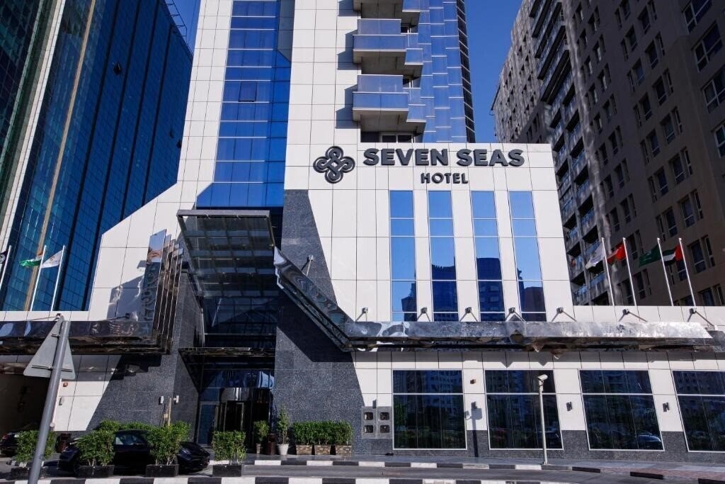 Готель Seven Seas Hotel 4*