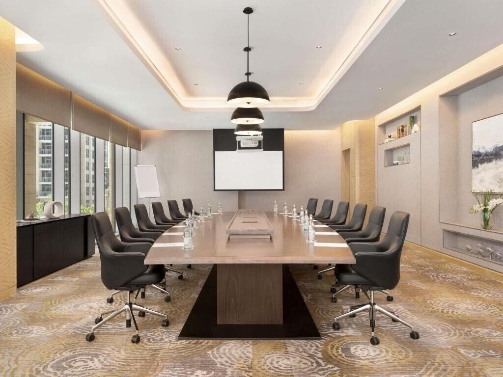 Фотографія Novotel Dubai Gold District 4*