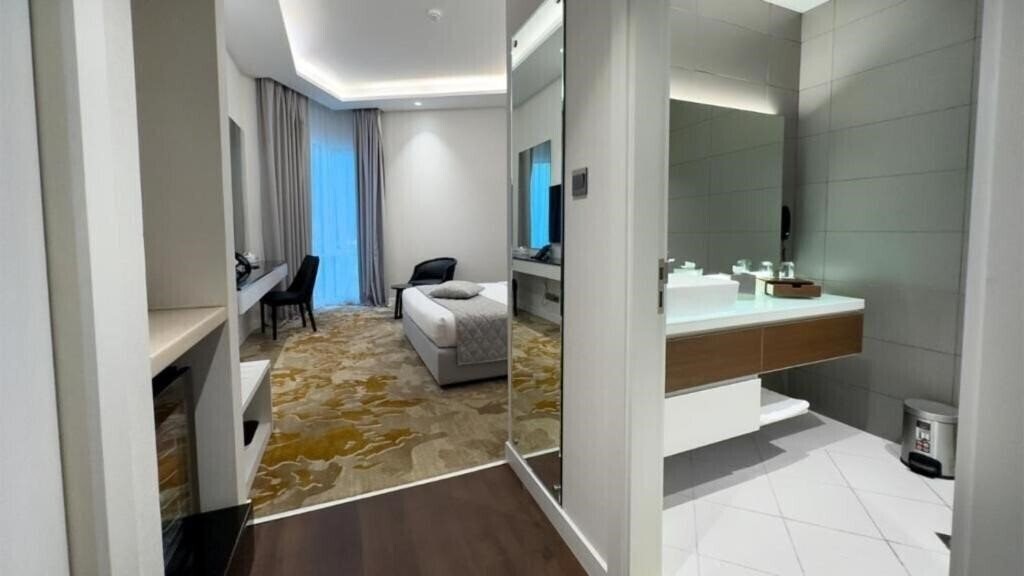 Фотографія Estay Hotelestay Hotel 3*