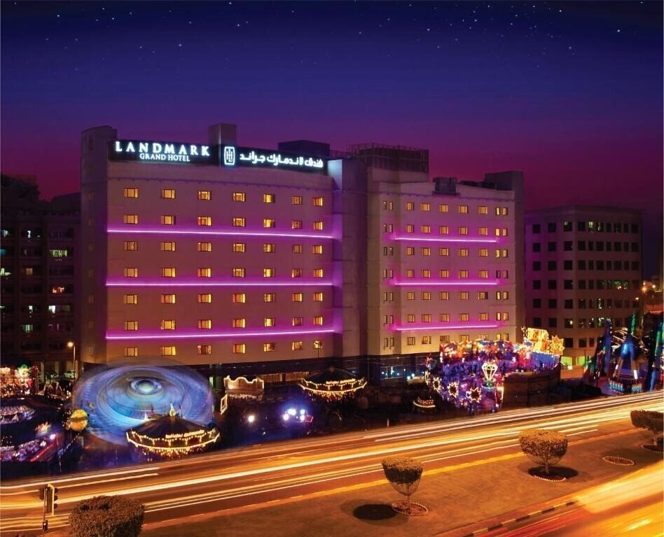 Готель Landmark Grand Hotel 4*