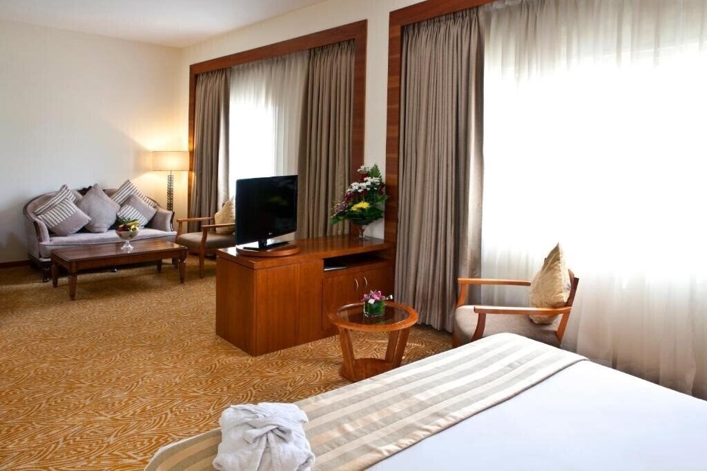 Картинка Landmark Grand Hotel 4*