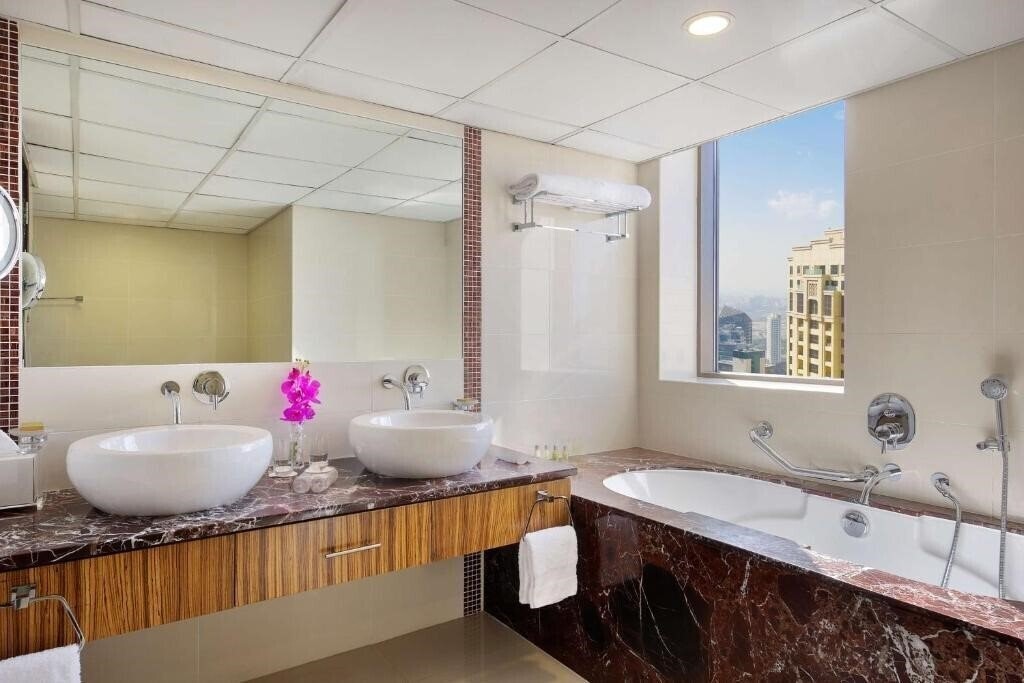 Фотографія Hilton Dubai The Walk 4*