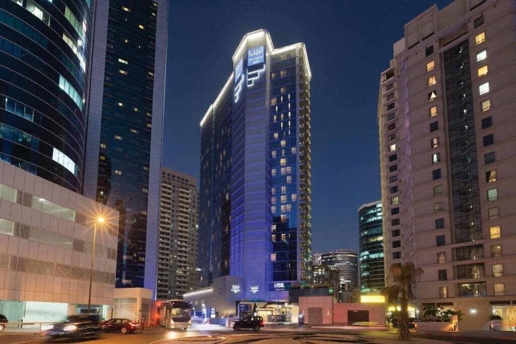 Готель Tryp by Wyndham Dubai 4*