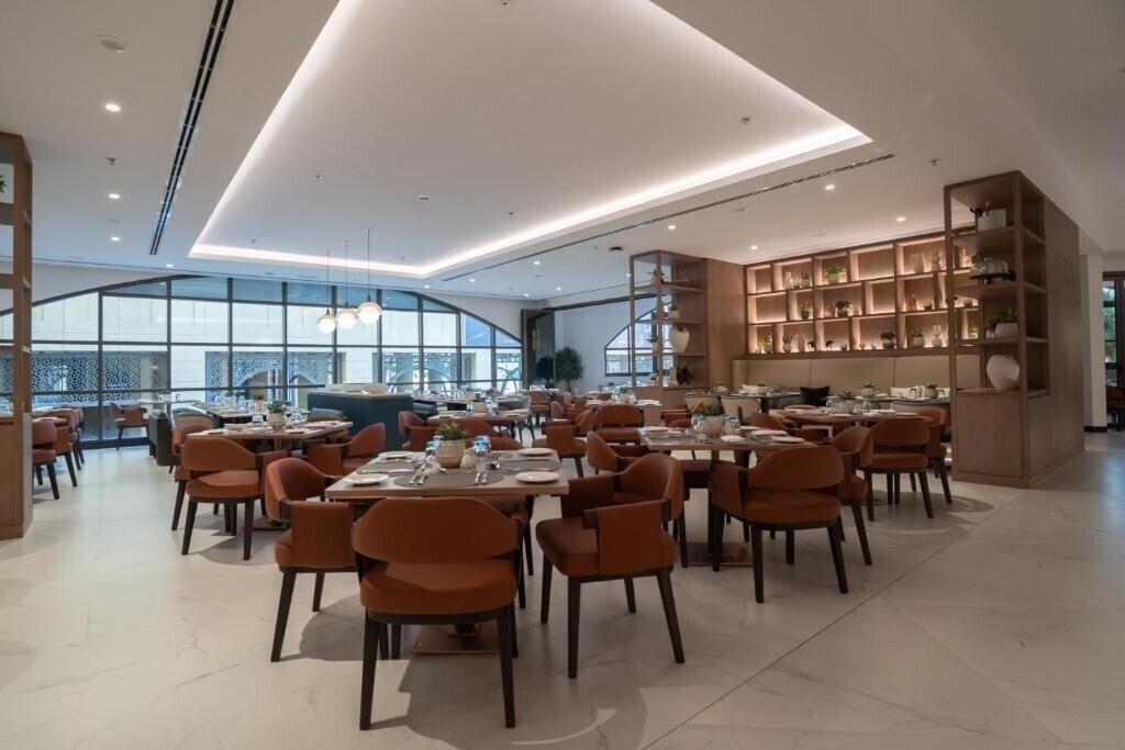 Зображення Amwaj Rotana Jumeirah Beach 5*