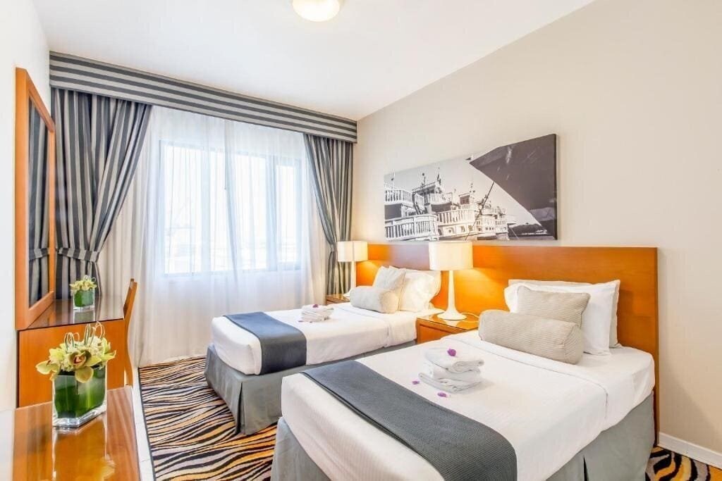 Готель Golden Sands 10 Hotel Apartments (ex. Golden Sands 10 Aparthotel) 3*