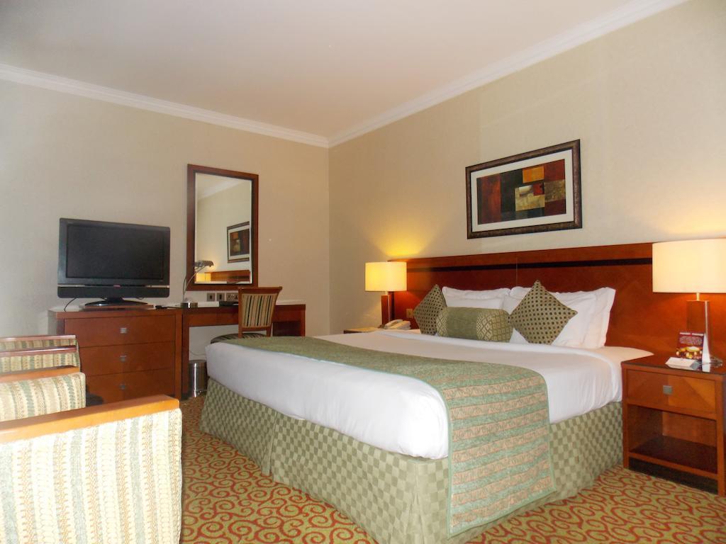 Фото Ramee Royal Hotel (ex. Ramee International) 4*