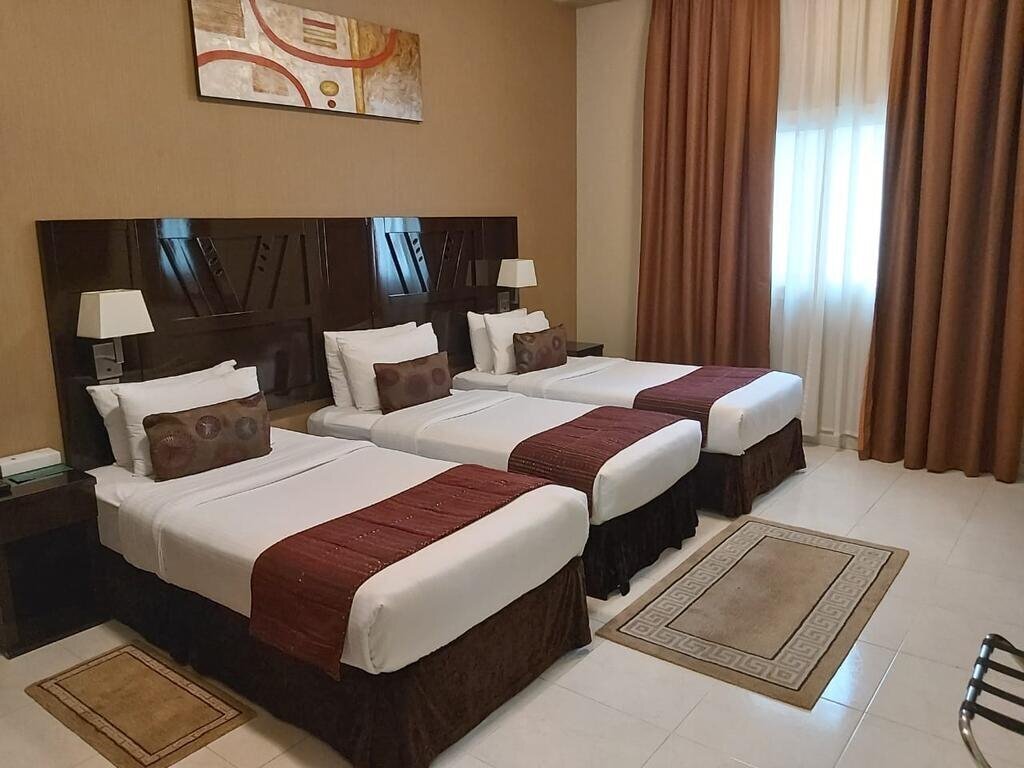 Фотографія Emirates Stars Hotel Apartments Dubai 4*