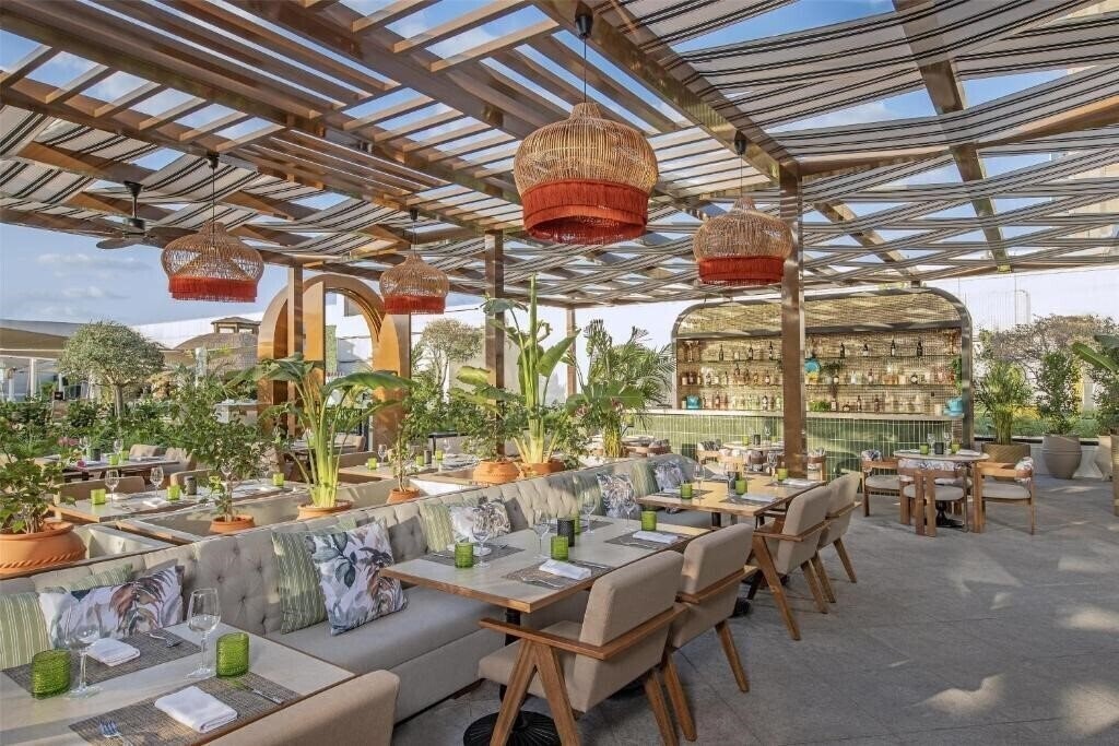 Фотографія Conrad Dubai (ex. Conrad Hotel, Hilton Conrad Hotel) 5*