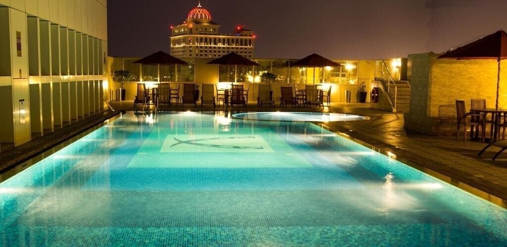 Готель Ivory Grand Apartments 3*