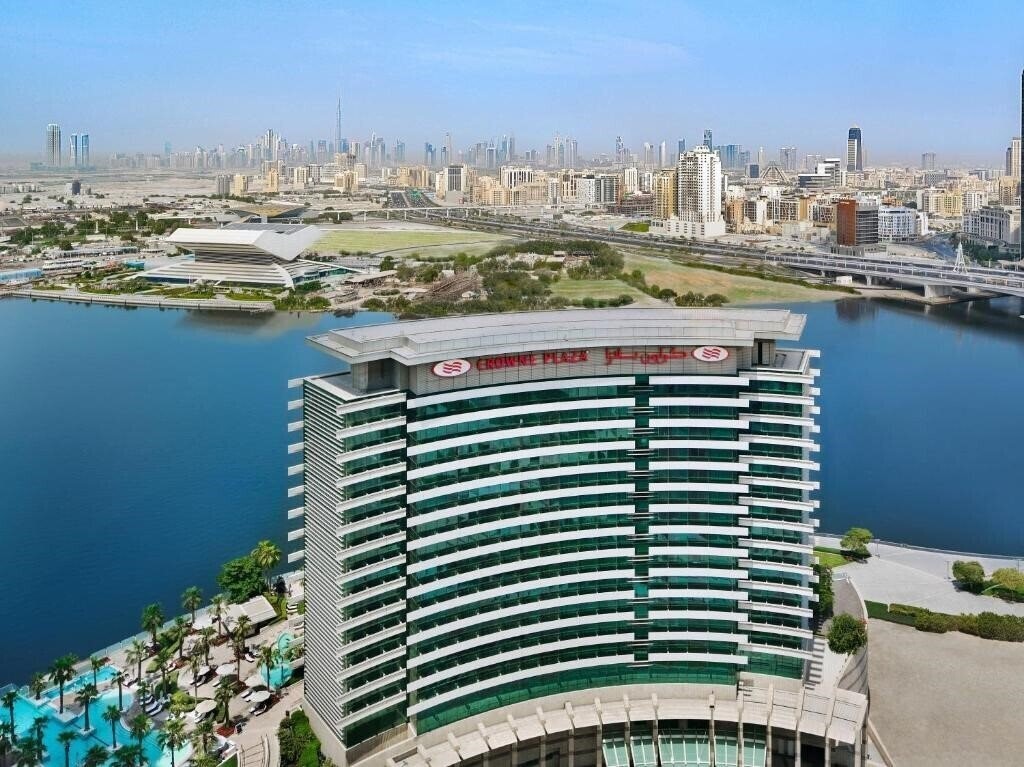 Отель Crown Plaza Dubai Festival City 5*
