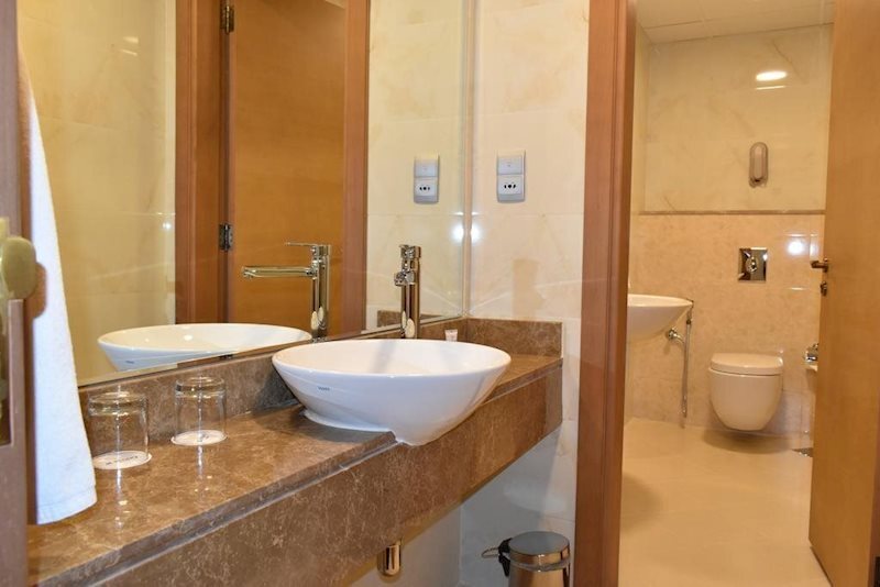 Фото Alkhoory Executive Hotel Albada 3*