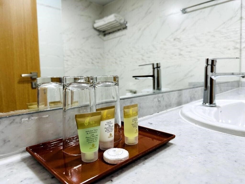 Изображение York International Hotel 3*