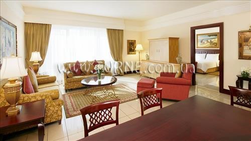 Фотографія Le Meridien Al Sondos Suites 3*