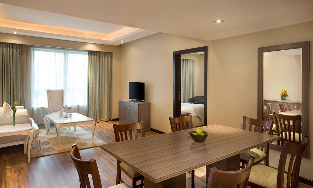 Фото Bluebay Black Stone Hotel 4*