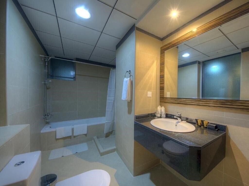 Фотографія Orchid Vue Hotel 4*