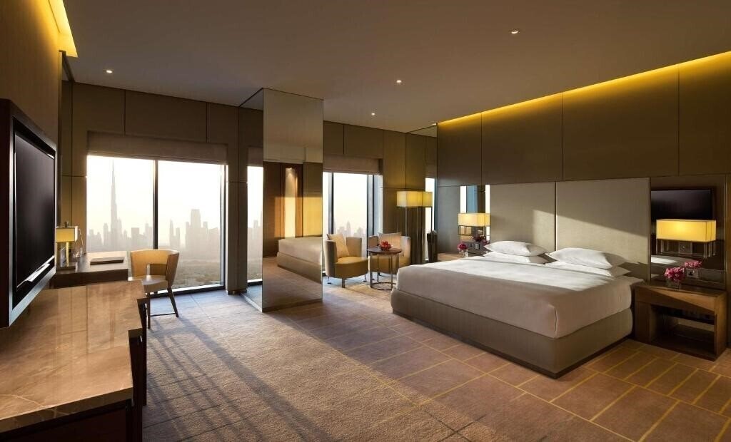 Готель Hyatt Regency Dubai Creek Heights 5*