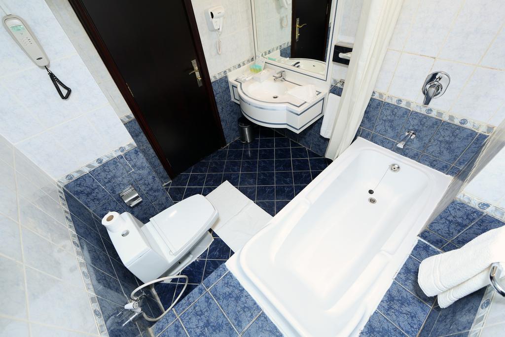 Картинка Signature Inn Hotel 3*