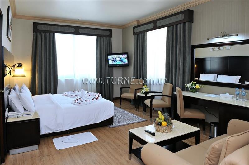 Фотографія Signature Inn Hotel 3*