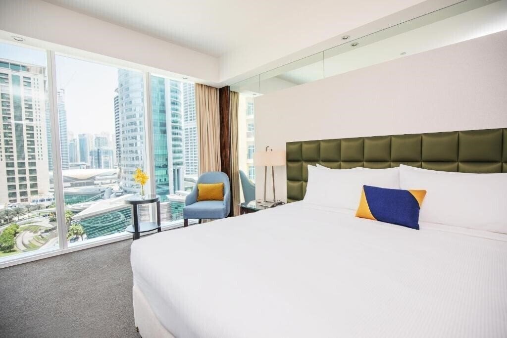 Фото Voco Bonnington Dubai (ex. Bonnington Jumeirah Lakes Towers) 5*